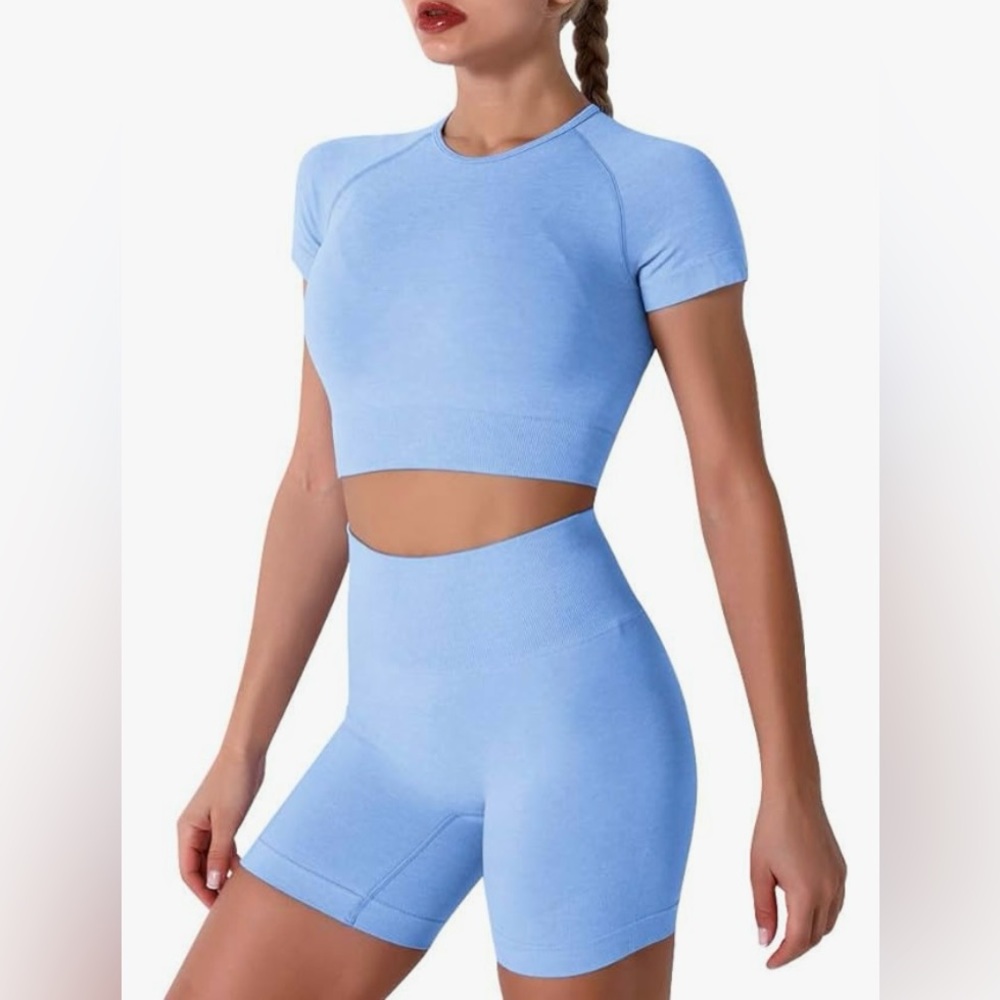 Set of 2 Women’s 2 Piece Seamless Workout Set Top w/ Matching Biker Shorts S
